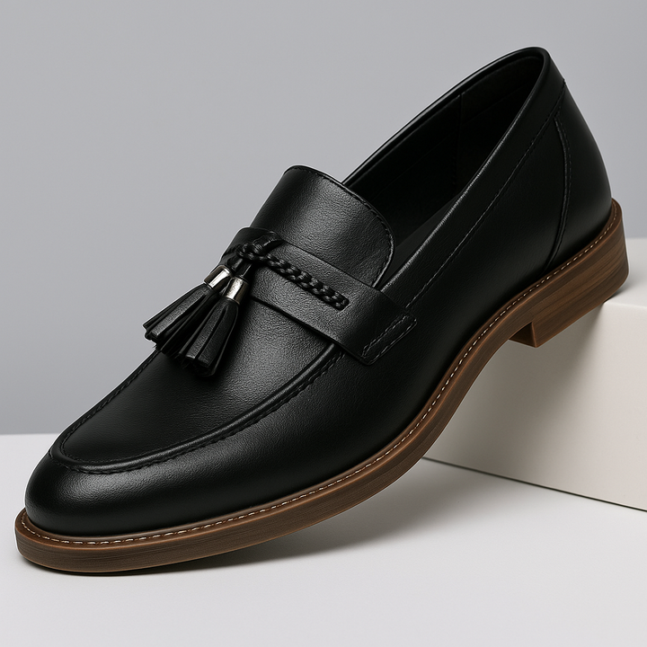 Mocasines de piel con borlas
